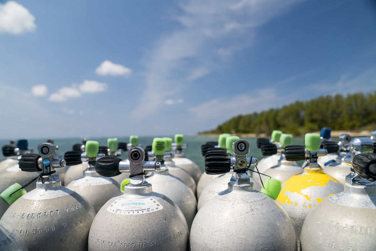 Exploded Dive Tanks Low vs. High Pressure Scuba Tanks — Which Is Right for You? | SBA ...