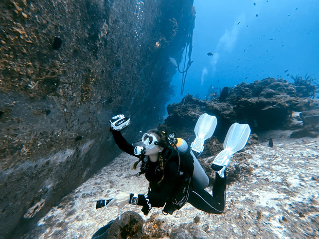 Oceanic+ Dive Housing for iPhones