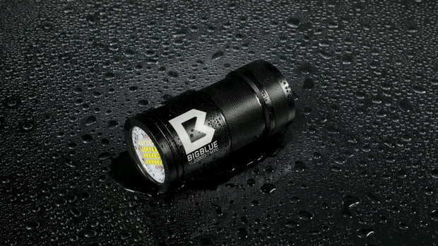 Bigblue VL 20,000 Lumen Tri-Color Video Light - Black