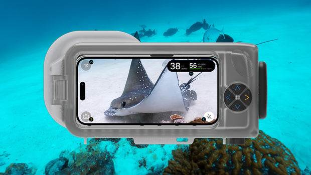 Oceanic+ Dive Housing for iPhones